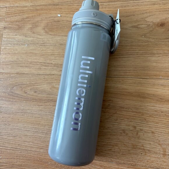 Lululemon Athletic Back To Life Sport Bottle 24oz SILD Grey NWT - Picture 1 of 6